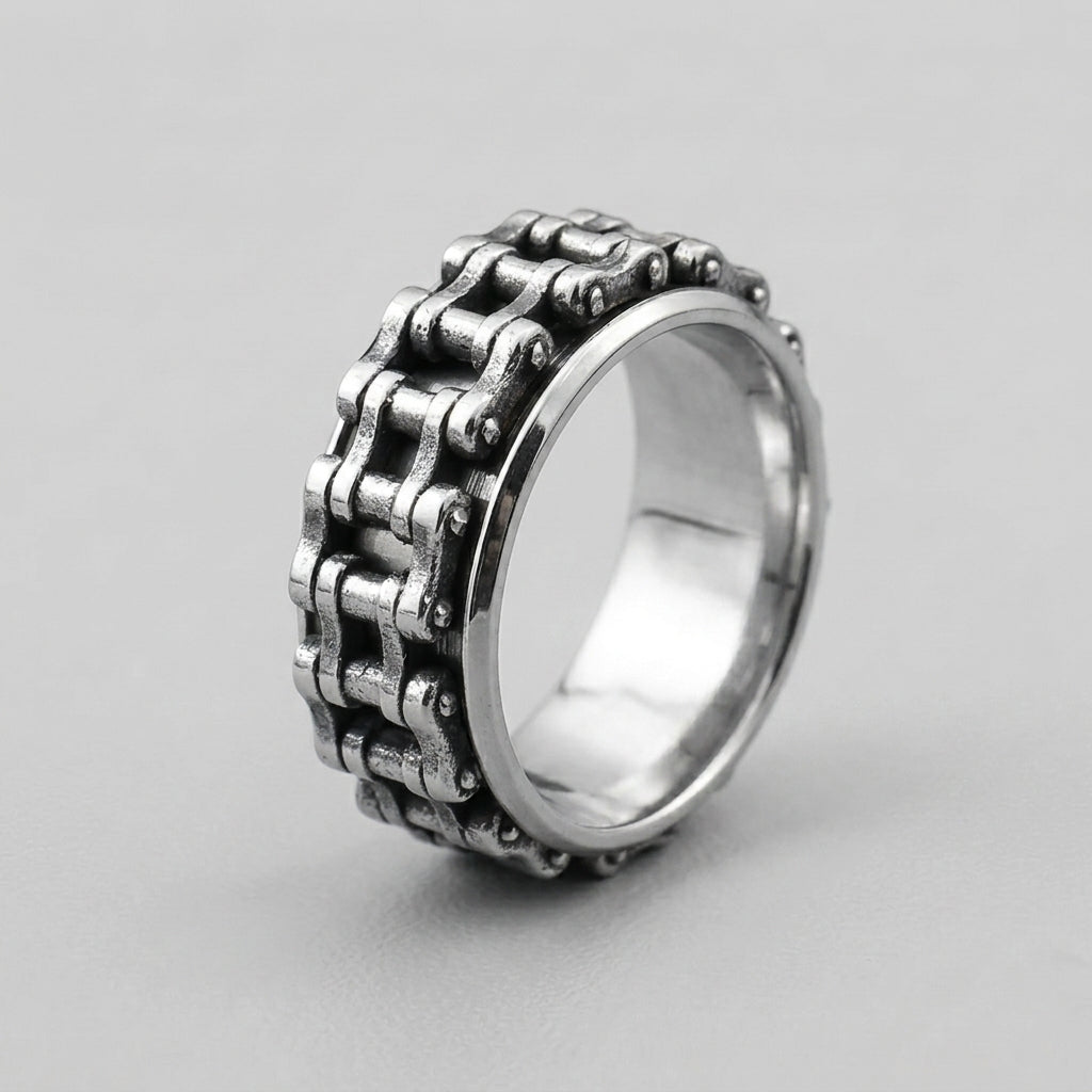 Retro Locomotive Chain Ring