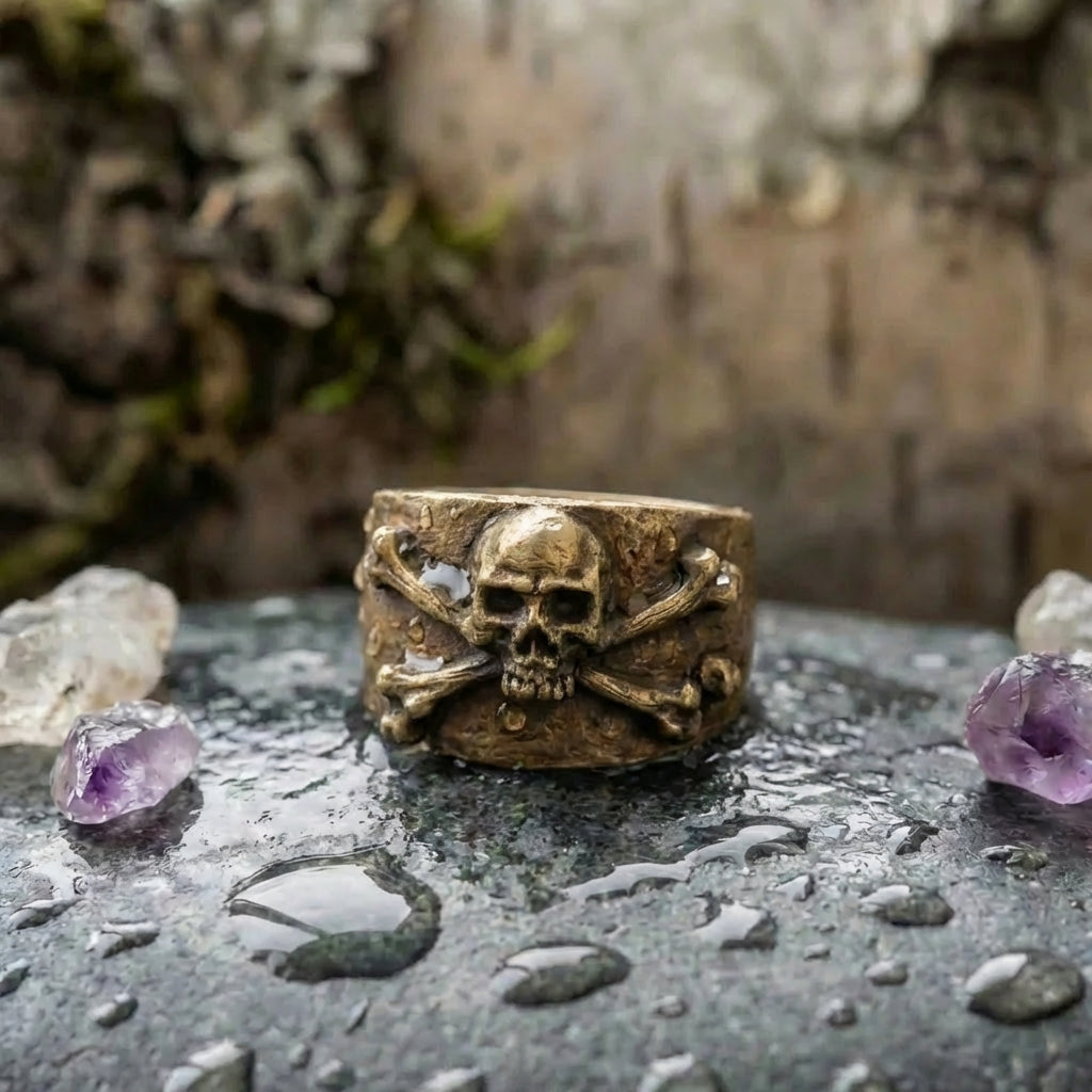 Elegant Gothic Skull Band Ring