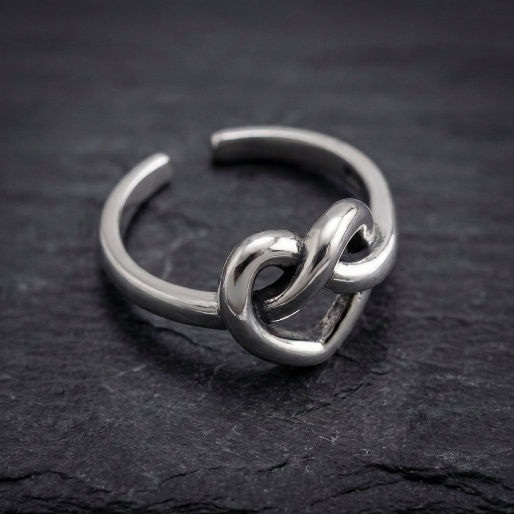 Elegant Knot Heart Ring 33040306