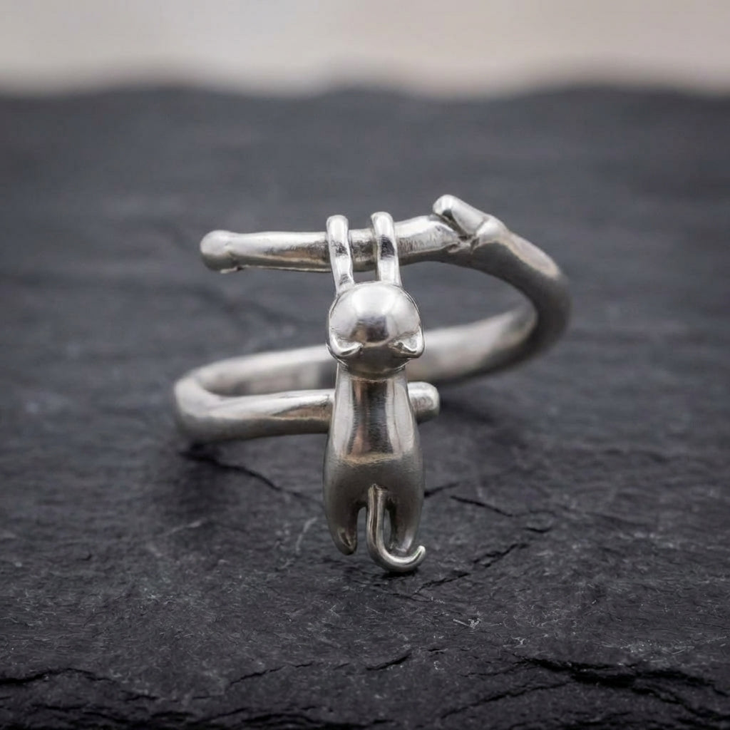 Elegant Silver Cat Ring 67780520