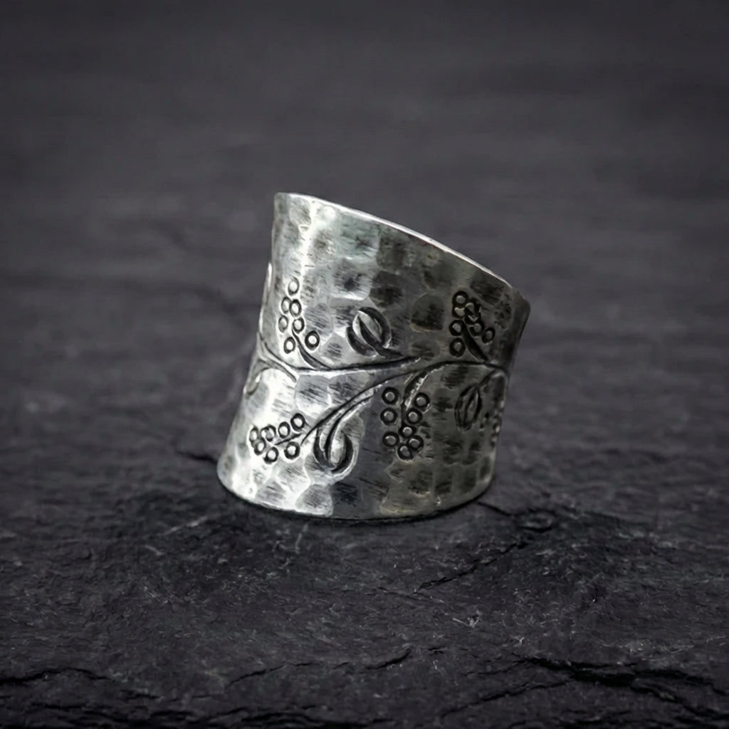 Handmade Thai Silver Ring 00635939
