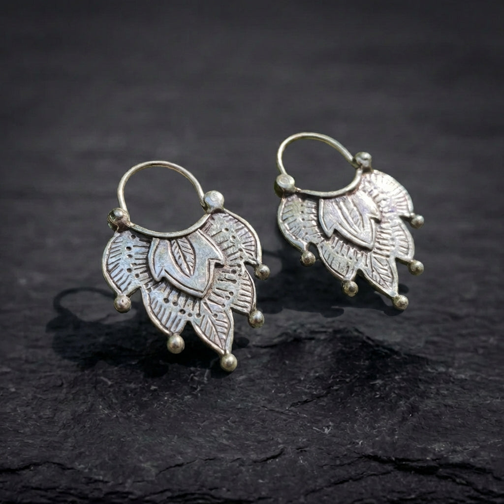Vintage Leaf Hoop Earrings 57650601