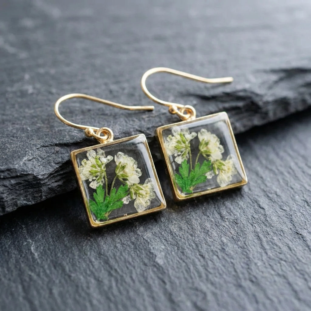 Elegant Pressed Flower Earrings 39940626