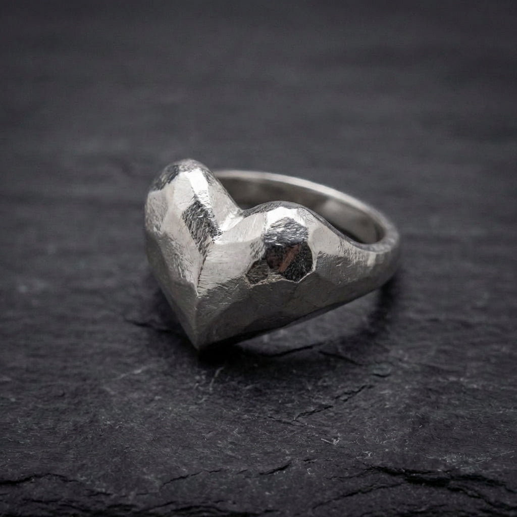 Minimalist Silver Heart Ring 92226316