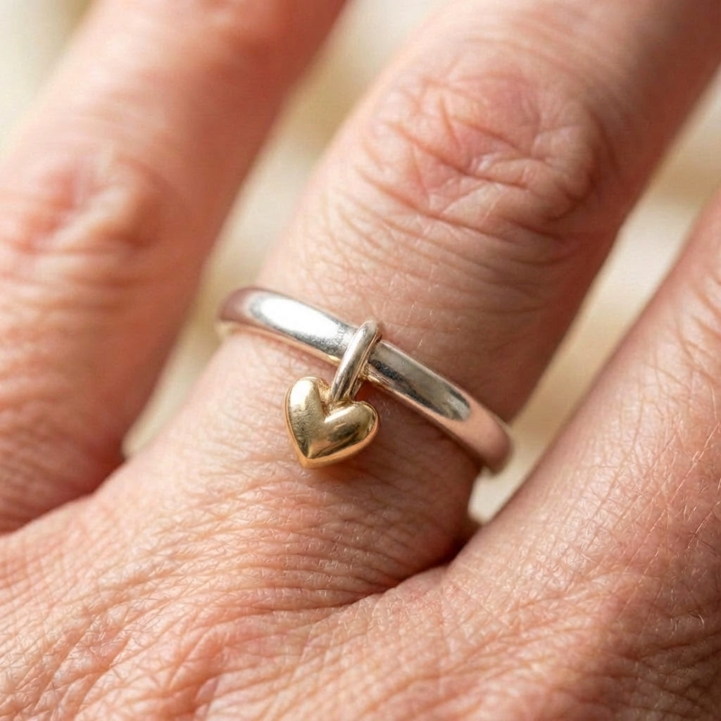 Vintage Dangling Heart Silver Ring