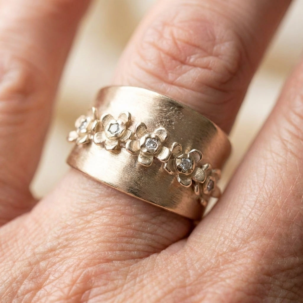 Vintage Inlaid Flower Golden Plated Ring