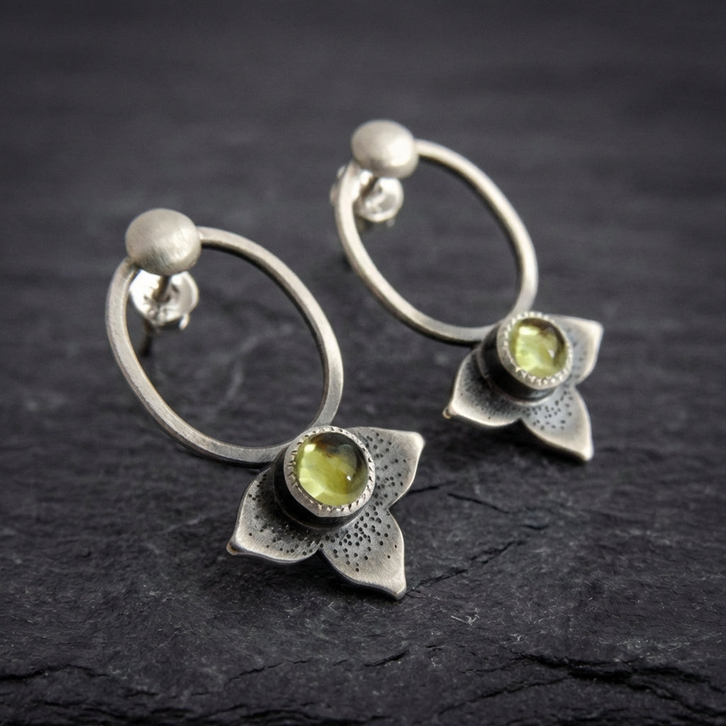 Vintage Peridot Flower Earrings 56210582