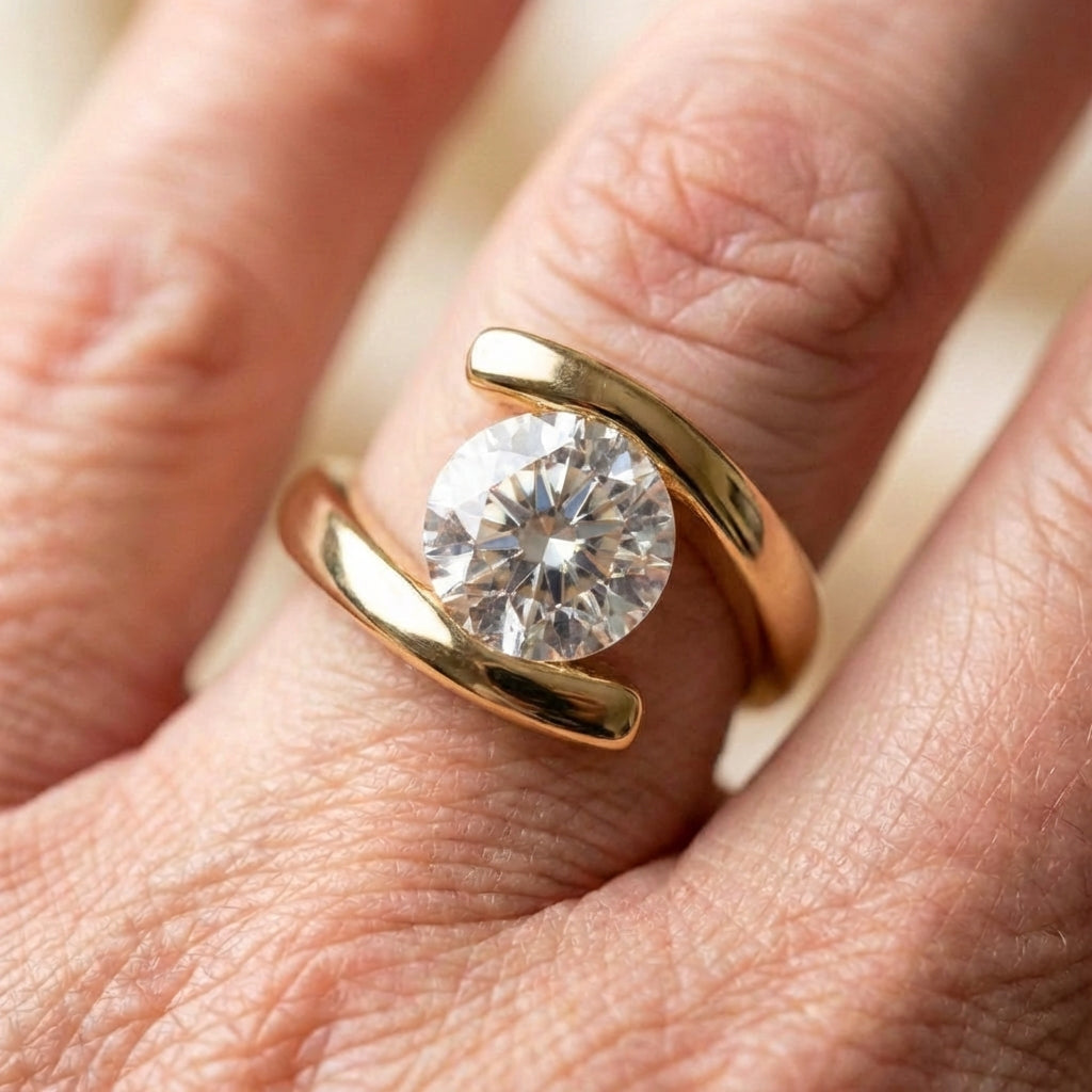 Vintage Spiral & Zirconia Ring