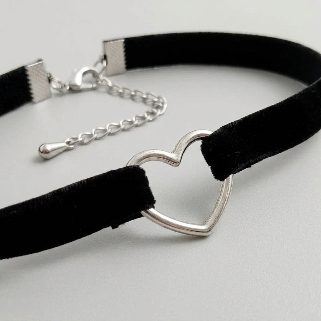 Gothic Heart Pendant Necklace