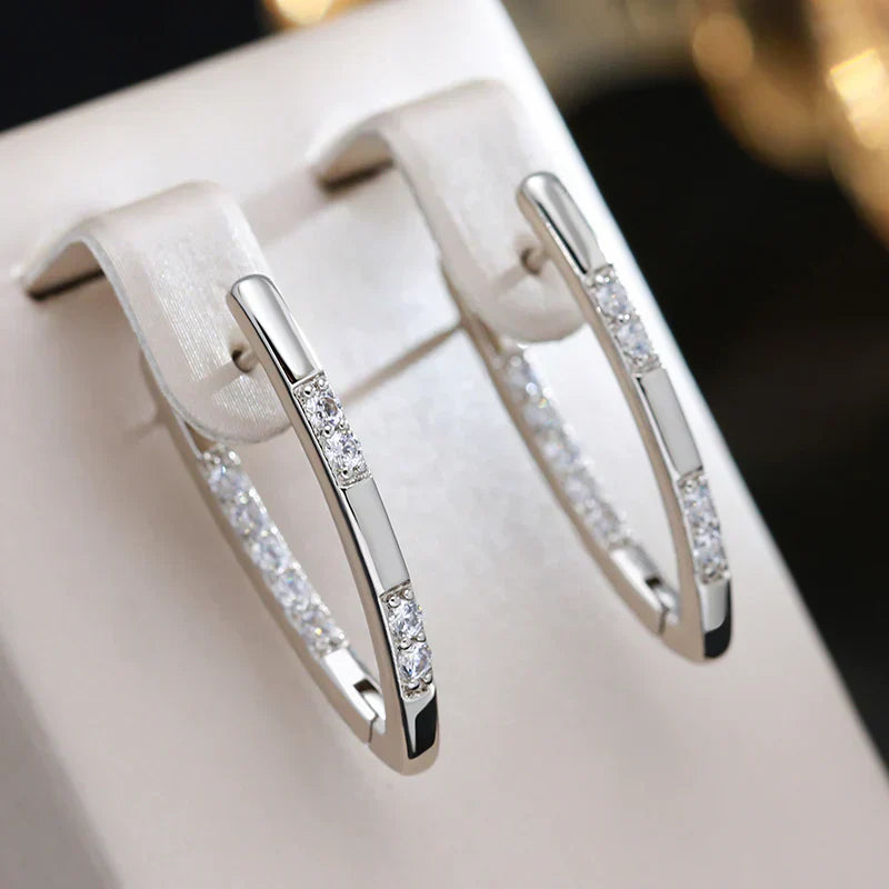 Elegant Gold Earring for Every Occasion