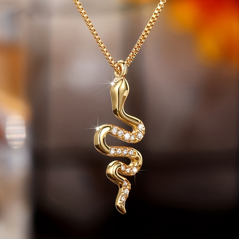Vintage Gothic Animal Pendant Necklace for Women Casual Accessories