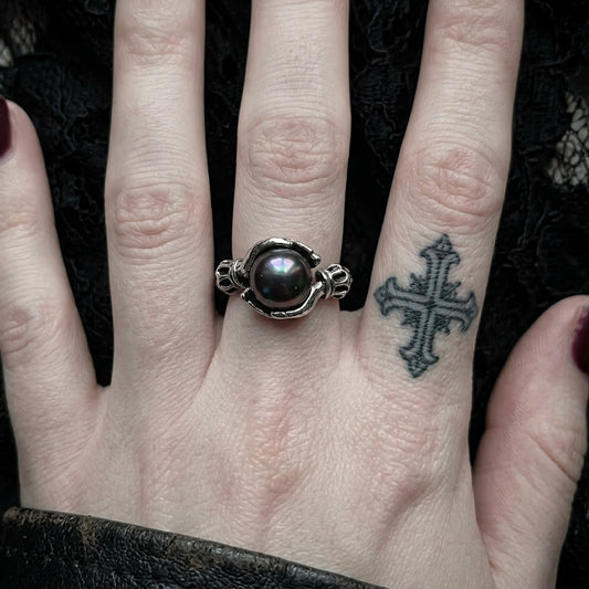 Witch Crystal Ball Pearl Ring