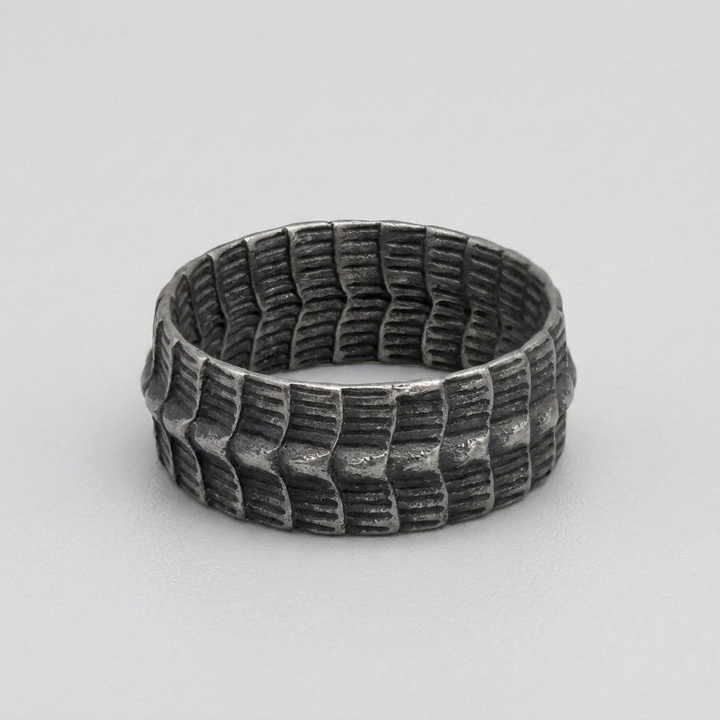 Serpent Scale Band Ring
