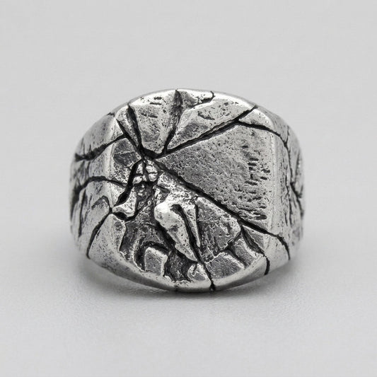 Cracked Fortress Ring