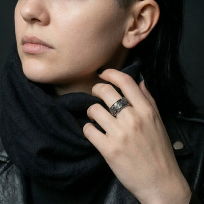 Mushroom Celtic Knot Panoramic Band Ring