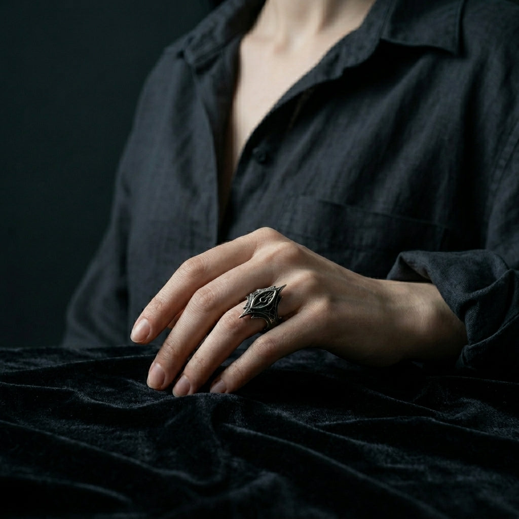 Obsidian Spear Crown Ring