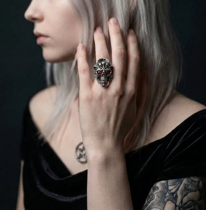 Antiqued Multi-Skull Ring