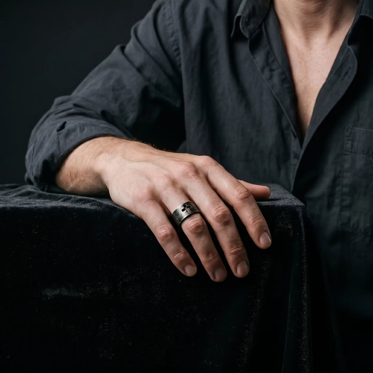 Shadow Cross Cutout Open Band Ring