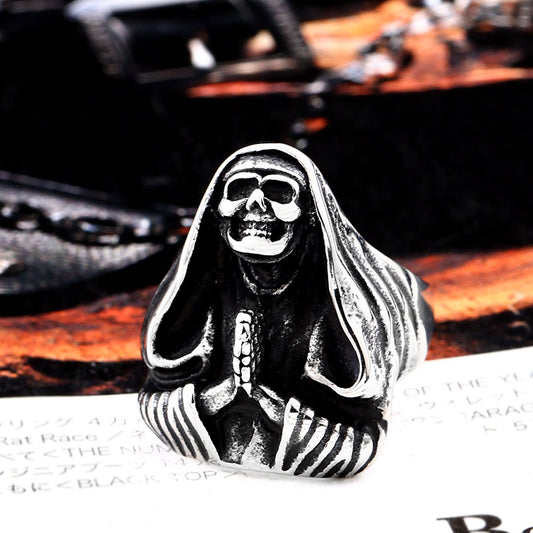Steel Warrior Vintage Jewelry Men's Skull Hands Faith-worshipping Ring European And American Personality Ring