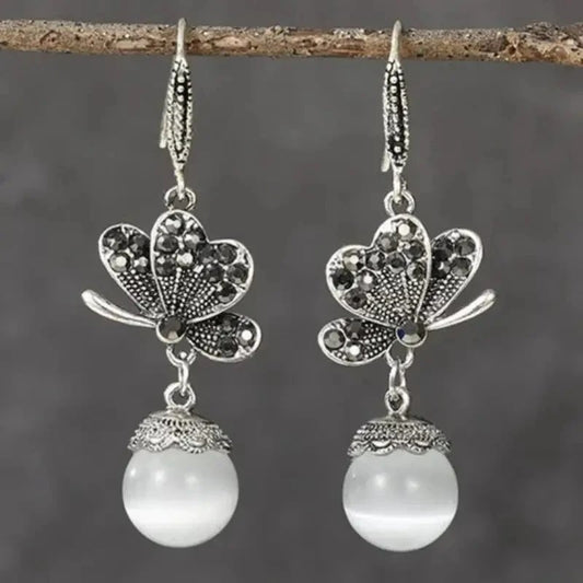 Bohemian Butterfly Pearl Earrings 60422232 01 (2)