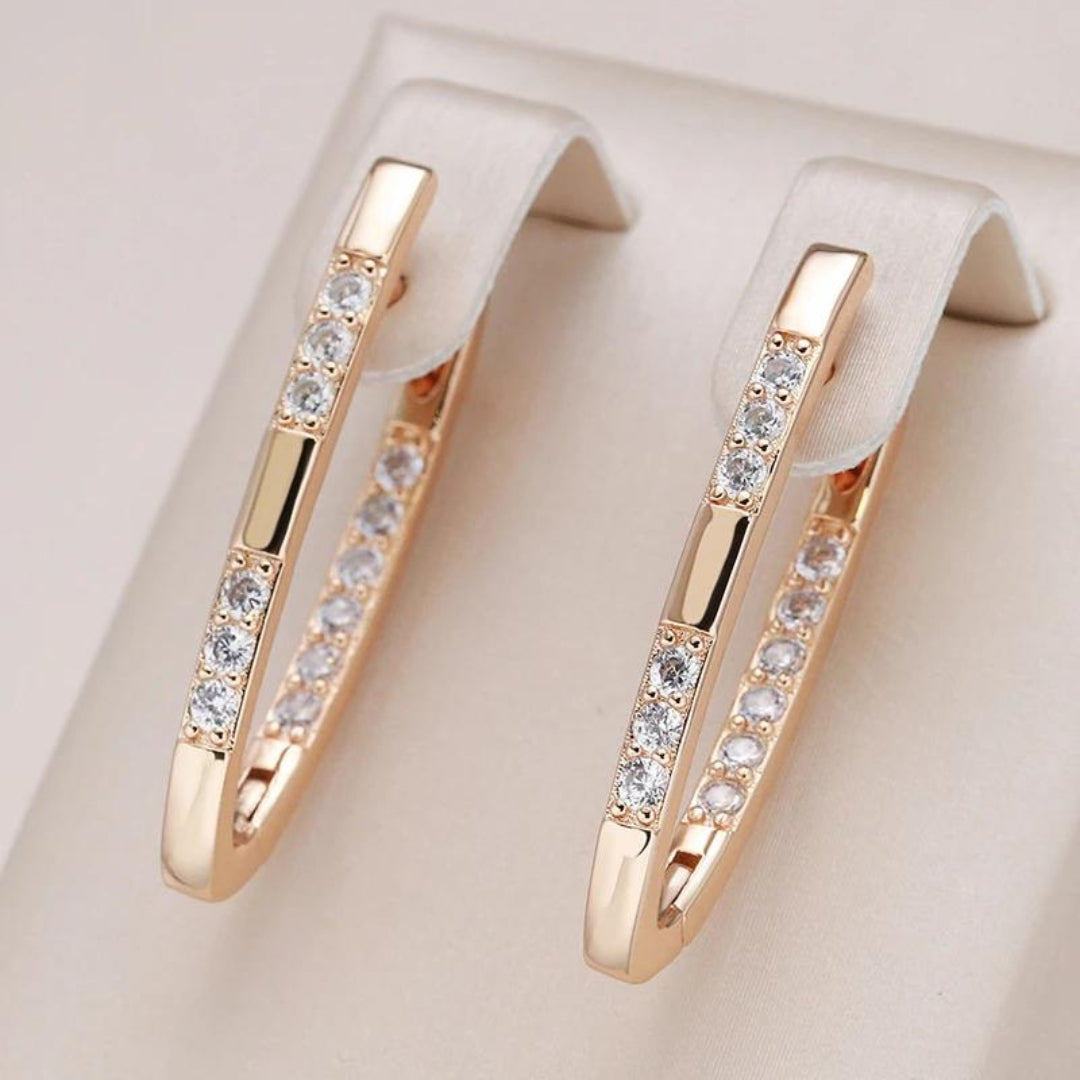 Elegant Gold Earring for Every Occasion