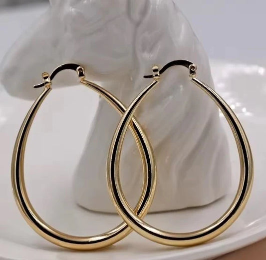 Classic Smooth Hoop Gold Earrings