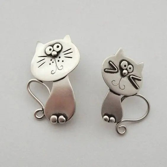 Cute Cat Stud Earrings 95006040 01 (1)