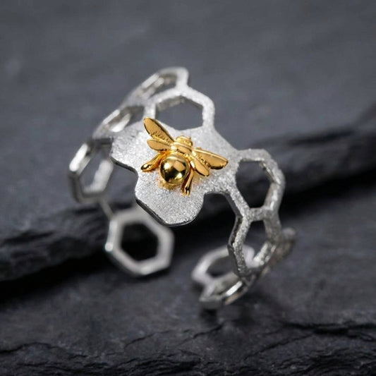 Elegant Bee Geometric Ring 23929897
