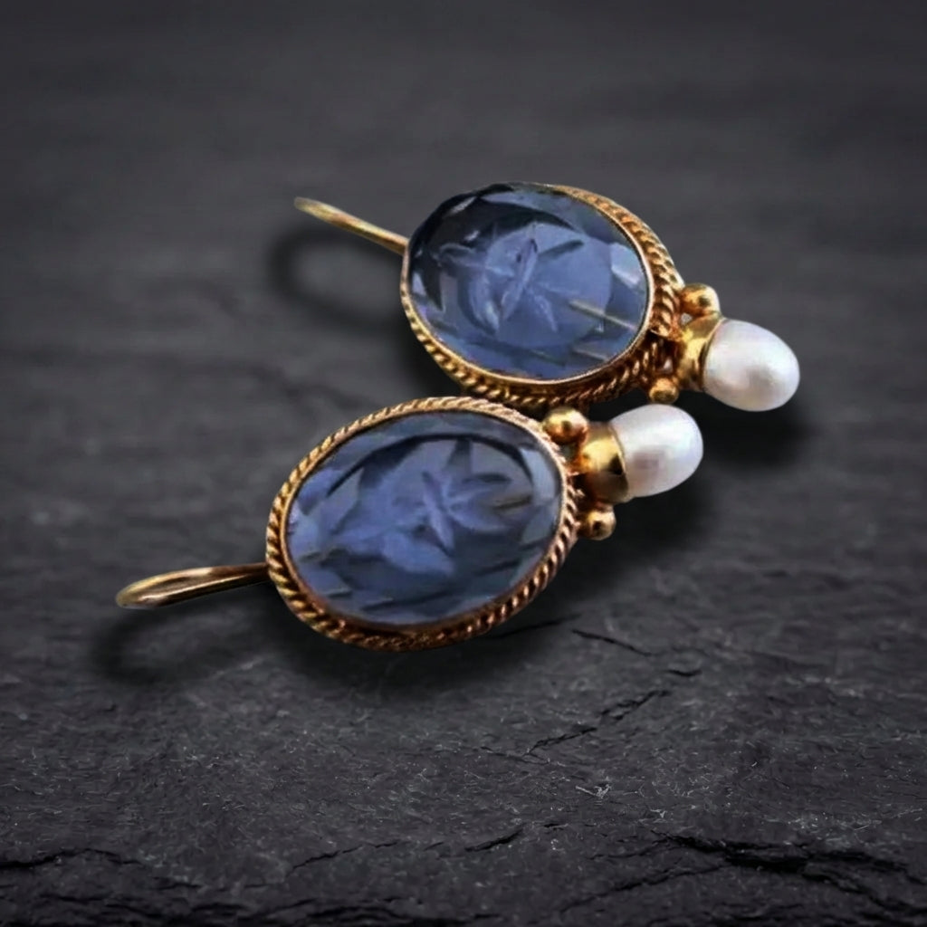 Elegant Blue Floral Gemstone