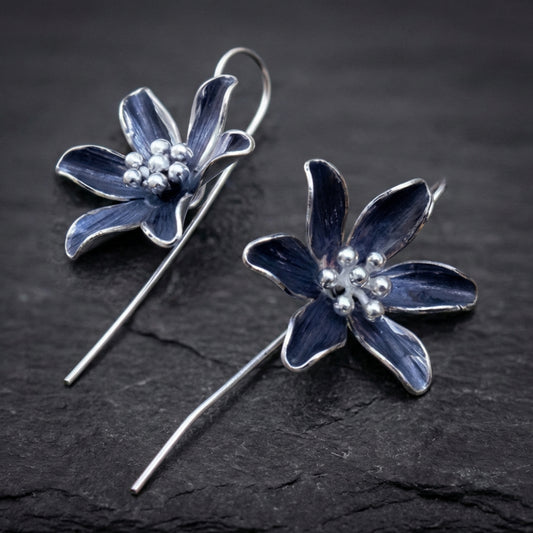 Elegant Blue Flower Earrings 59002449