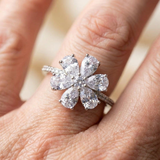 Elegant Crystal Flower Ring