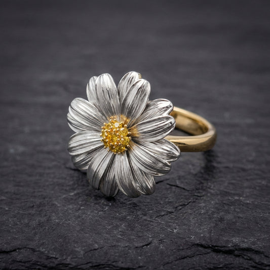 Elegant Daisy Flower Ring 35585724