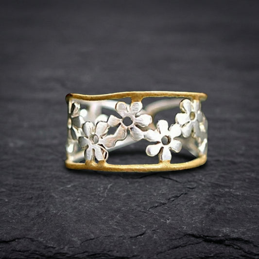 Elegant Daisy Flower Ring 67812034