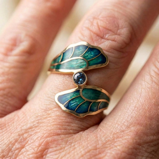 Elegant Enamel Leaf Ring