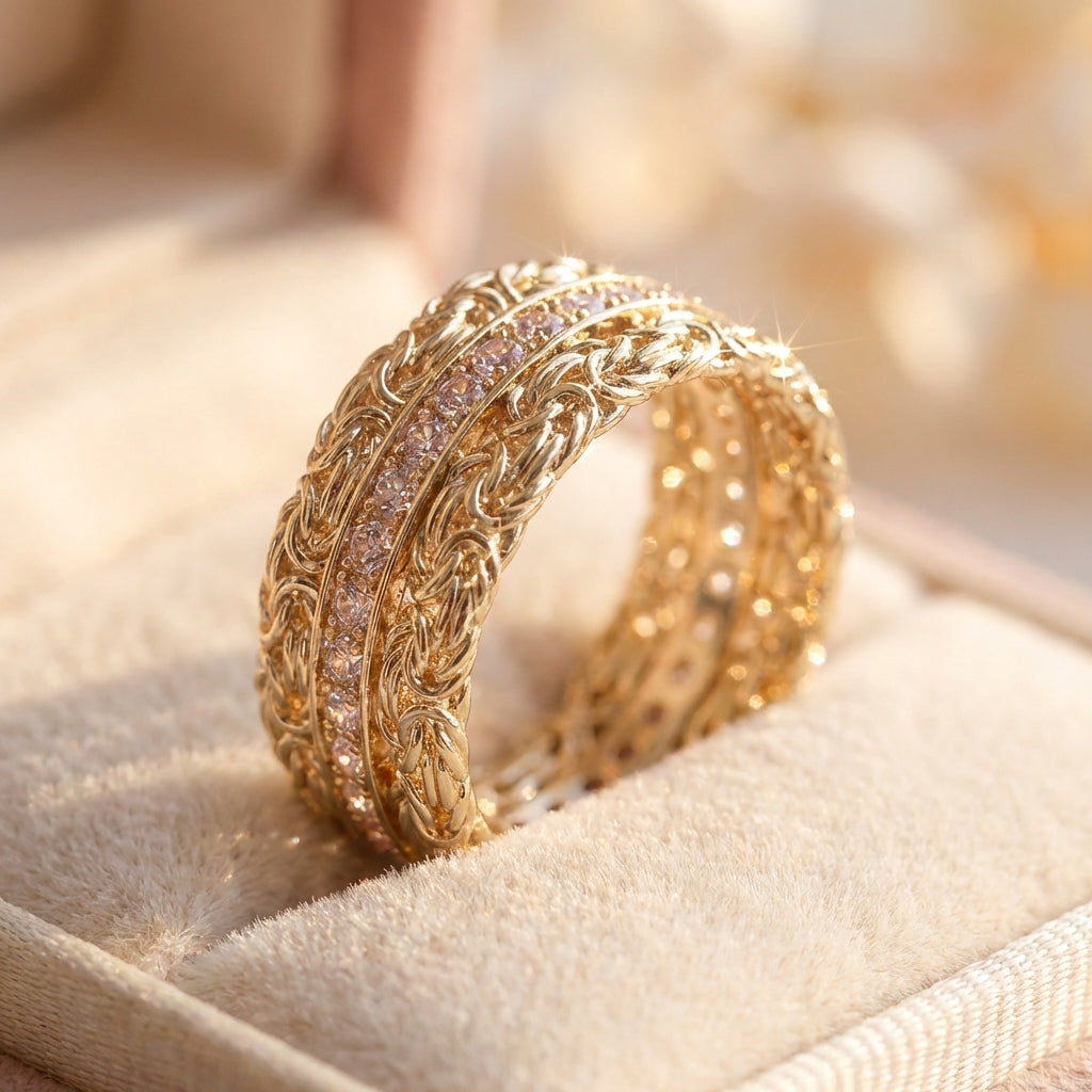 Elegant Filigree Zircon Ring