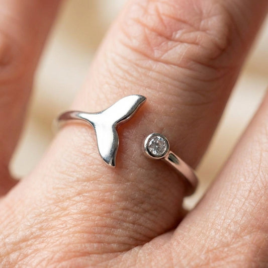 Elegant Fish Tail Ring