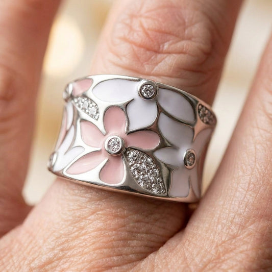 Elegant Floral Enamel Ring