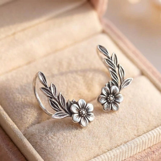 Elegant Floral Leaf Cascade