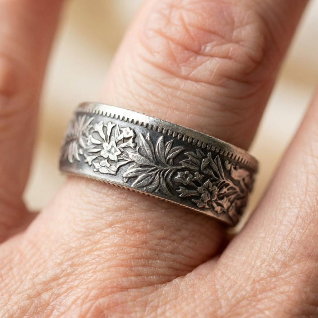 Elegant Flower Silver Ring