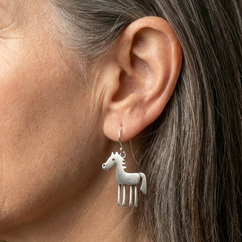 Elegant Gallop Silver
