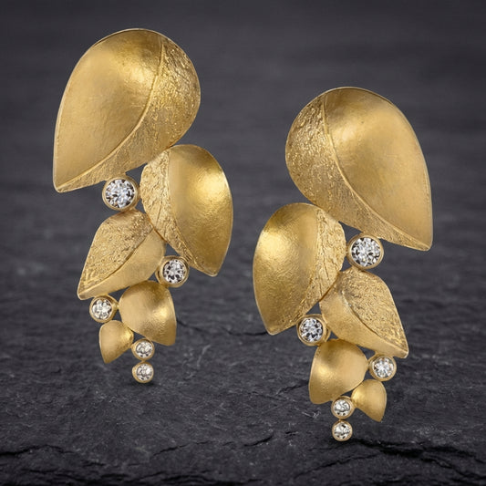 Elegant Gold Leaf Earrings 48014388