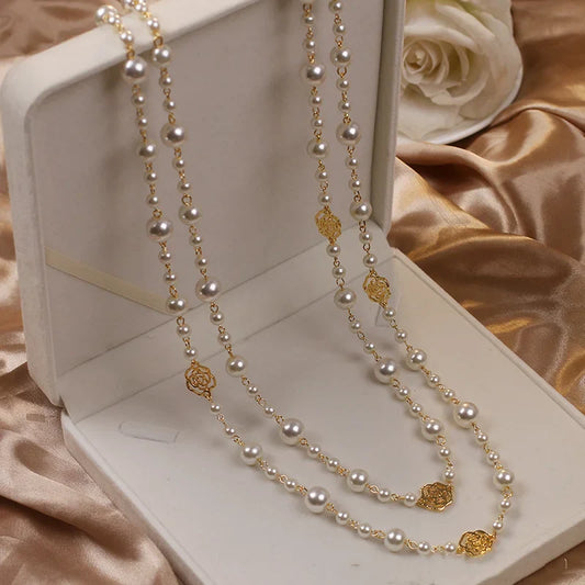 Elegant Gold   Pearl Necklace