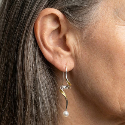Elegant Pearl Dangle Earrings
