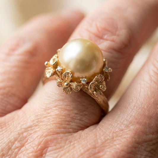 Elegant Pearl Flower Ring