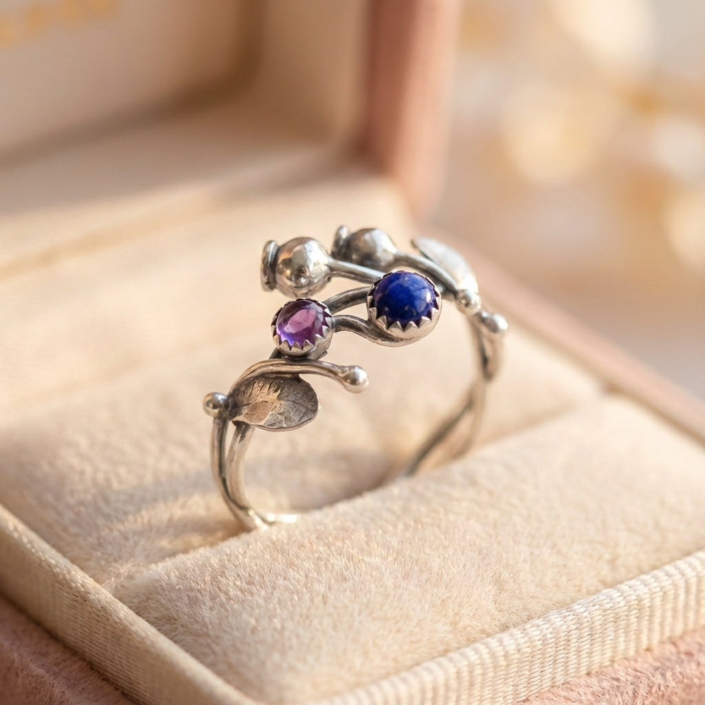 Elegant Silver Floral Ring