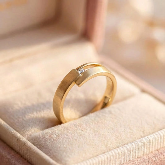 Elegant Wrap Around Gold Ring