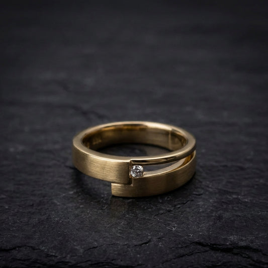 Elegant Wrap Around Gold Ring