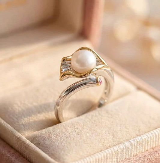 Vintage Gold & Silver Pearl Ring