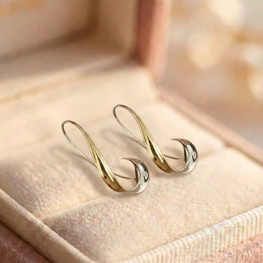 Vintage Dangling Golden Earrings