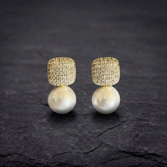Luxury Shiny Pearl Stud Earrings